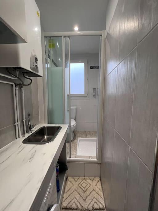 Studio A Deux Pas De Paris Lägenhet Levallois-Perret Exteriör bild