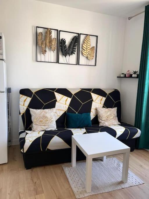 Studio A Deux Pas De Paris Lägenhet Levallois-Perret Exteriör bild